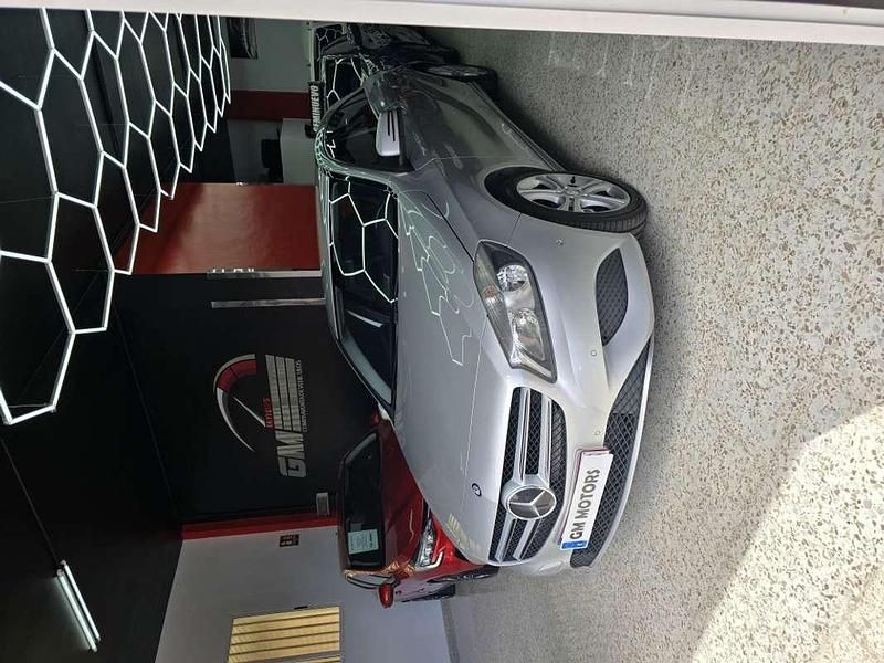 Usado Mercedes A160 2014 Gris Utilitario