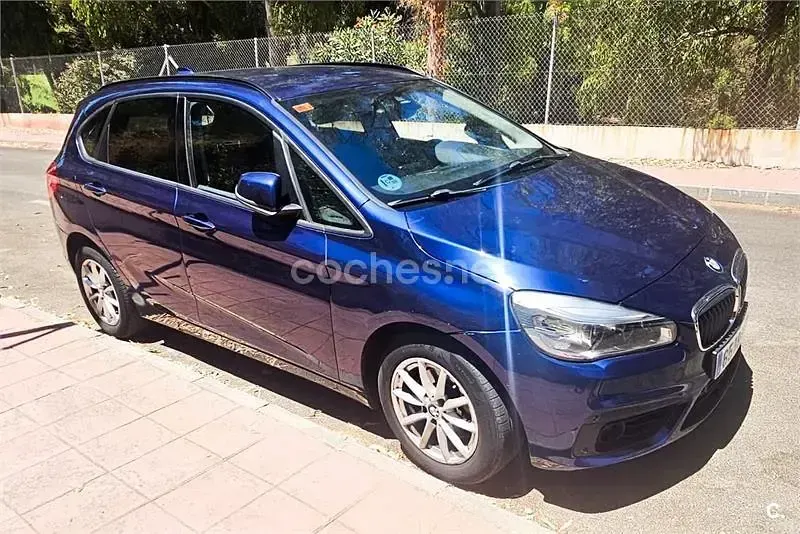 Usado BMW 218 150 CV (110 kW) 2016 Azul Familiar