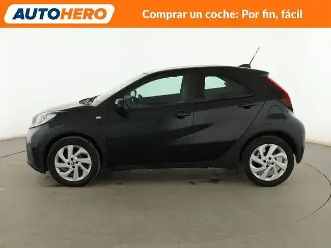 Usado Toyota Aygo X Play 72 CV (52 kW) 2022 Negro SUV