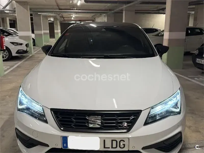 Usado Seat Leon ST FR 150 CV (110 kW) 2019 Blanco Familiar