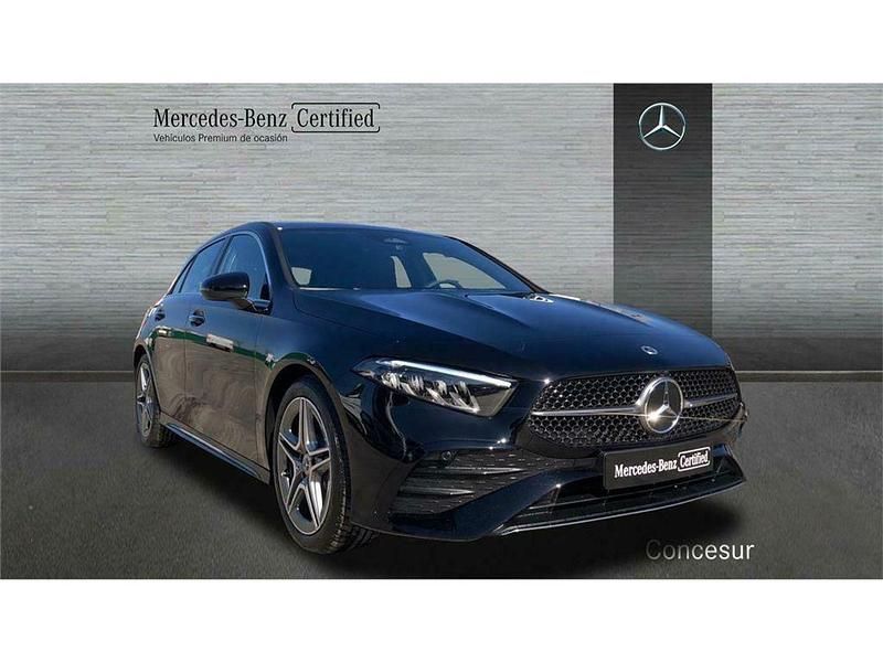 Negro Usado 2024 Mercedes A180 Advanced Berlina | 33.500 € (Un poco caro) - Imagen 1/3