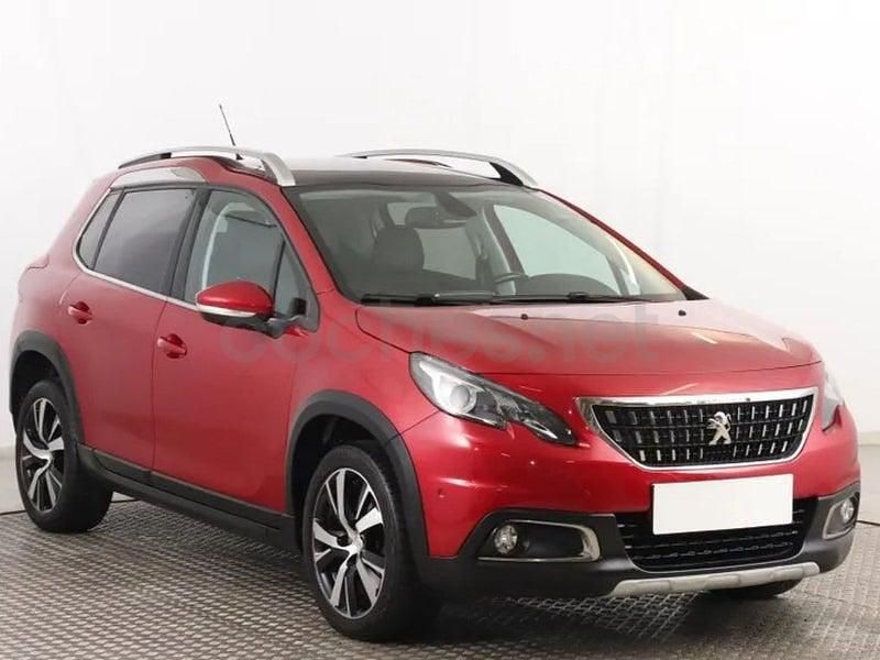 Usado Peugeot 2008 Allure 120 CV (88 kW) 2016 Rojo SUV