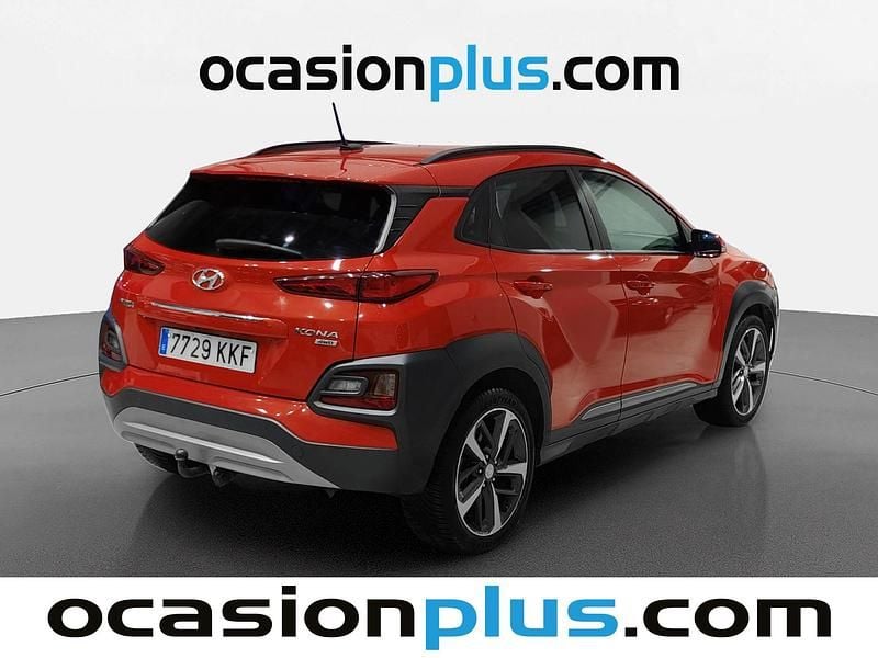 Usado Hyundai Kona Style 177 CV (130 kW) 2018 Rojo SUV