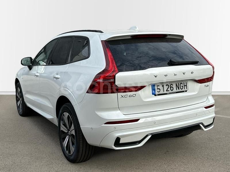 Usado Volvo XC60 Plus 350 CV (257 kW) 2025 Blanco SUV
