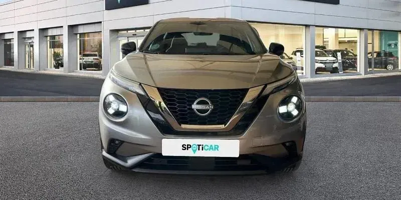 Usado Nissan Juke N-Connecta 114 HP (83 kW) 2025 Cinzento SUV