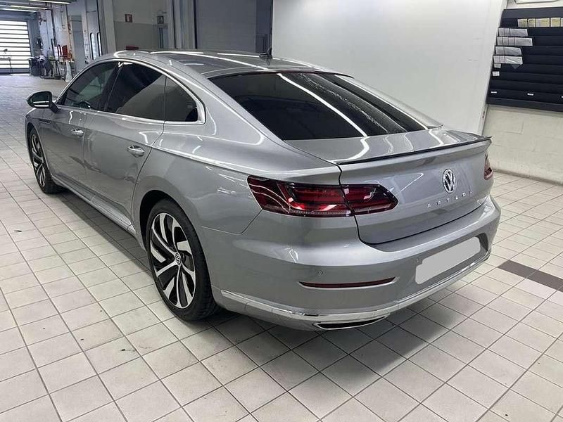Usado VW Arteon R-line 190 CV (139 kW) 2020 Gris Coupe