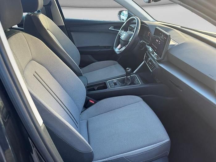 Usado Seat Leon Style 116 CV (85 kW) 2025 Negro