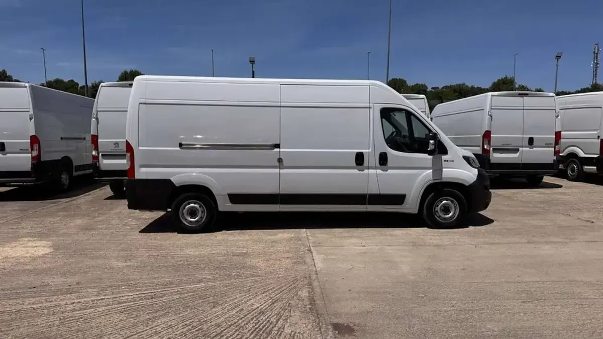 Usado Fiat Ducato 139 CV (102 kW) 2021 Blanco Van