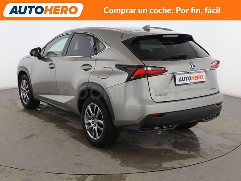 Usado Lexus NX300h Executive Line 197 CV (144 kW) 2017 Gris / plata SUV