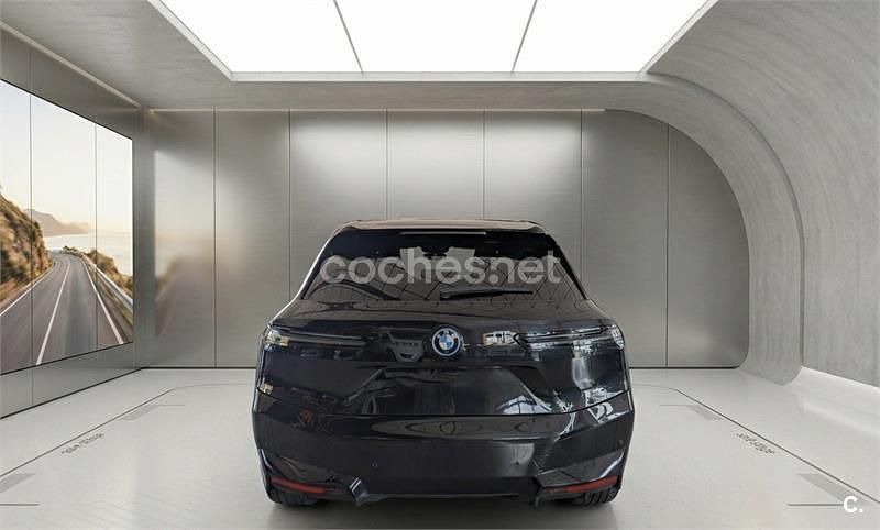 Usado BMW iX Comfort Edition 239 kW (326 CV) 2022 Eléctrico SUV