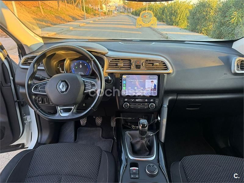 Usado Renault Kadjar Zen 130 CV (95 kW) 2017 Blanco SUV
