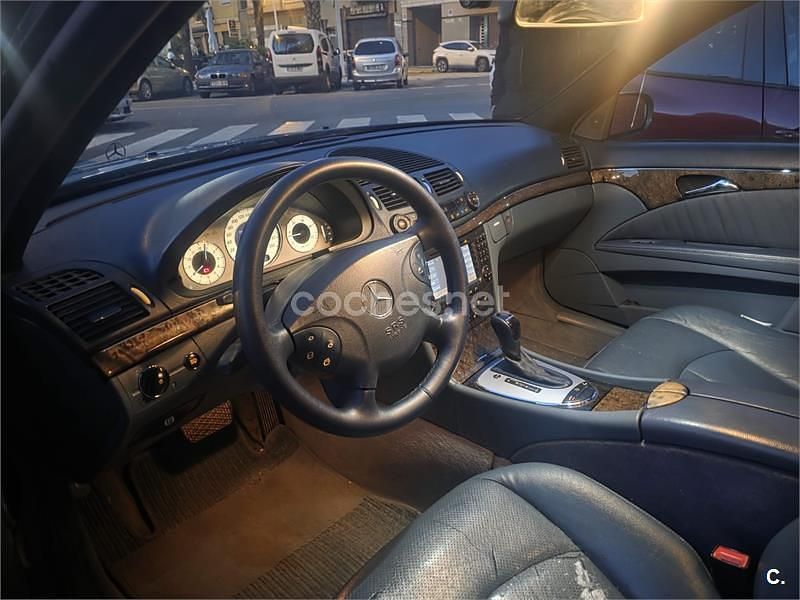 Usado Mercedes E320 Avantgarde 224 CV (164 kW) 2004 Azul Berlina