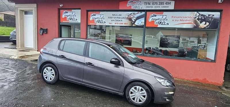 Usado Peugeot 308 Access 99 CV (72 kW) 2018 Gris Utilitario