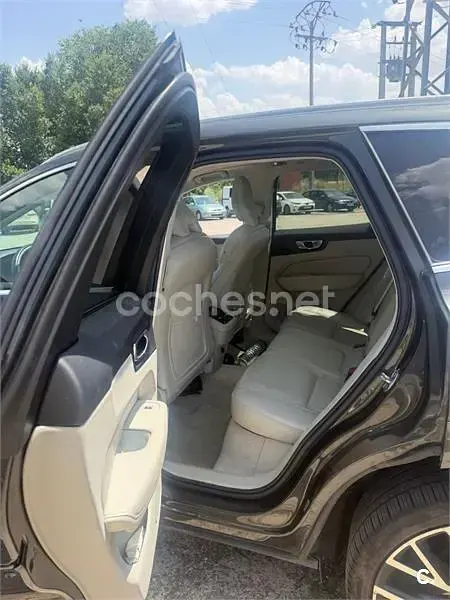 Usado Volvo XC60 Inscription 197 CV (144 kW) 2019 Marrón SUV