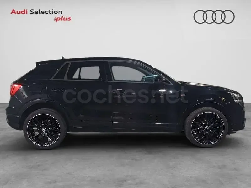 Usado Audi Q2 Ambiente 150 CV (110 kW) 2025 Negro SUV