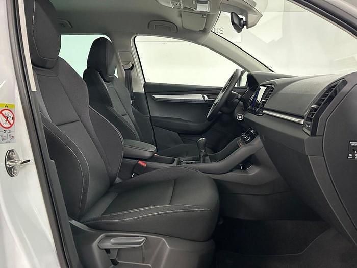 Usado Skoda Karoq Selection 116 CV (85 kW) 2025 Blanco SUV