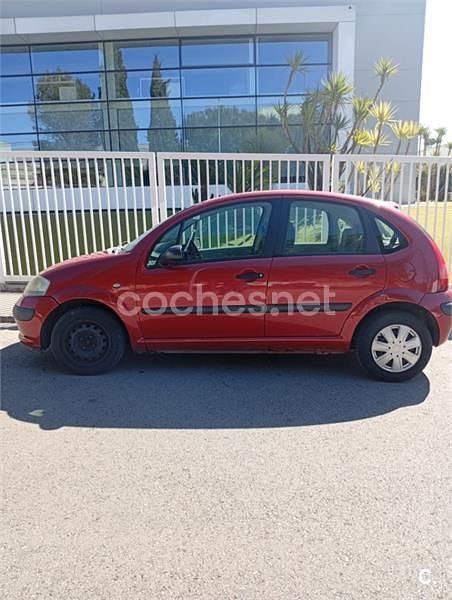 Usado Citroën C3 75 CV (55 kW) 2002 Rojo Utilitario