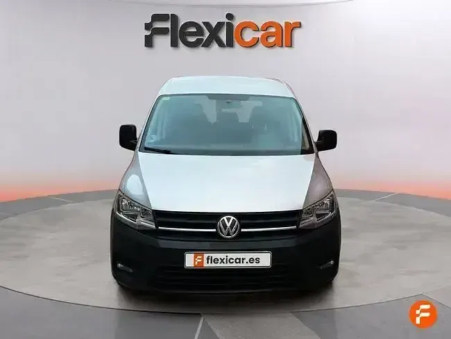 Usado VW Caddy Beach 102 CV (75 kW) 2019 Gris Monovolumen