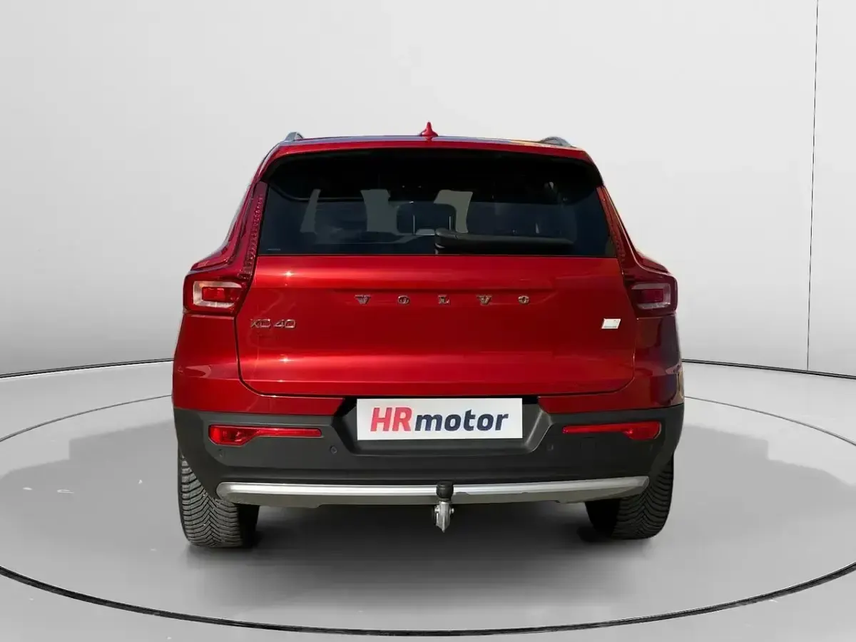 Usado Volvo XC40 Core 211 CV (155 kW) 2023 Blanco SUV