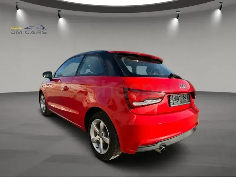 Usado Audi A1 Design 116 CV (85 kW) 2015 Rojo Utilitario