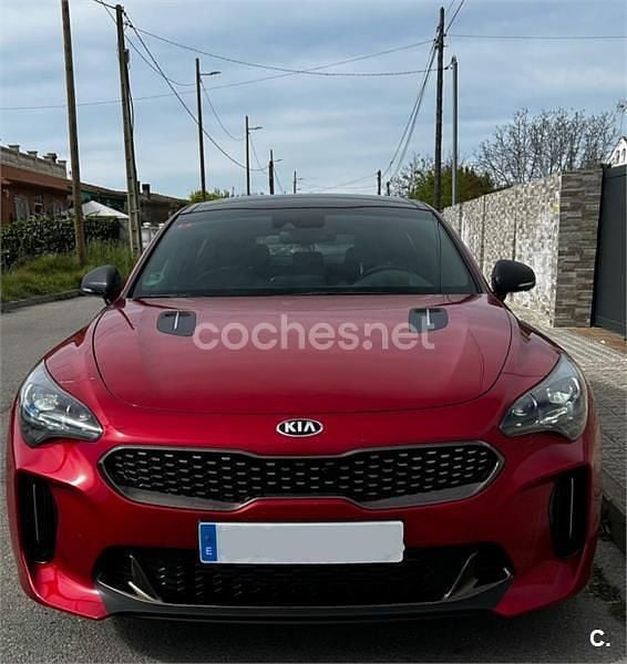 Usado Kia Stinger GT 370 CV (272 kW) 2019 Rojo Utilitario
