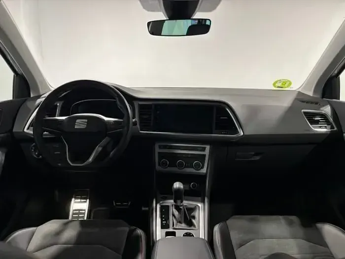 Usado Seat Ateca FR 150 CV (110 kW) 2025 Gris SUV