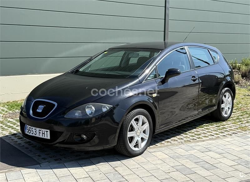Negro Usado 2006 Seat Leon Sport Berlina | 3850 € (Buen precio) - Imagen 1/4