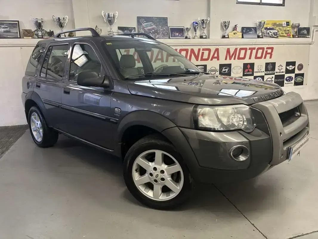 Usado Land Rover Freelander HSE 112 CV (82 kW) 2004 Gris SUV