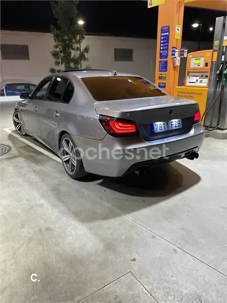 Usado BMW 530 193 CV (141 kW) 2004 Gris / plata Berlina
