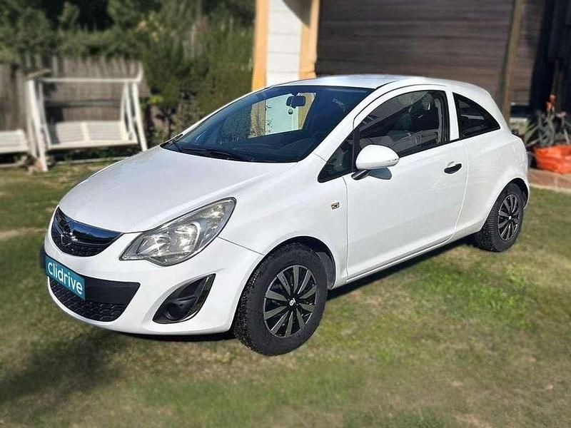 Usado Opel Corsa Selective 75 CV (55 kW) 2012 Blanco Utilitario