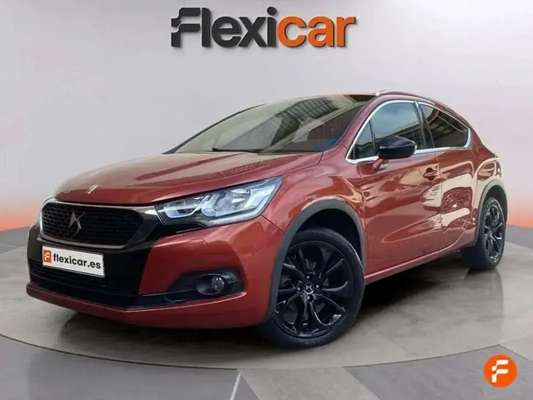 Usado DS Automobiles DS4 Style 120 CV (88 kW) 2016 Naranja Berlina