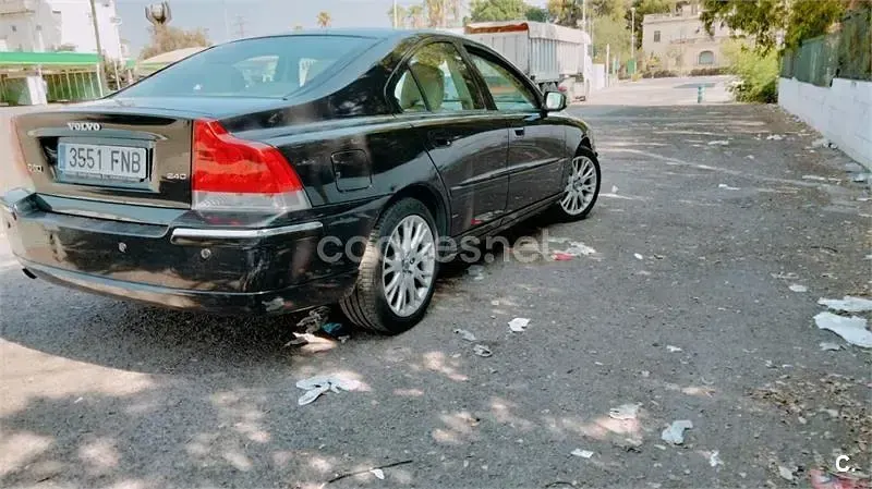 Usado Volvo S60 Summum 163 CV (119 kW) 2007 Negro Berlina