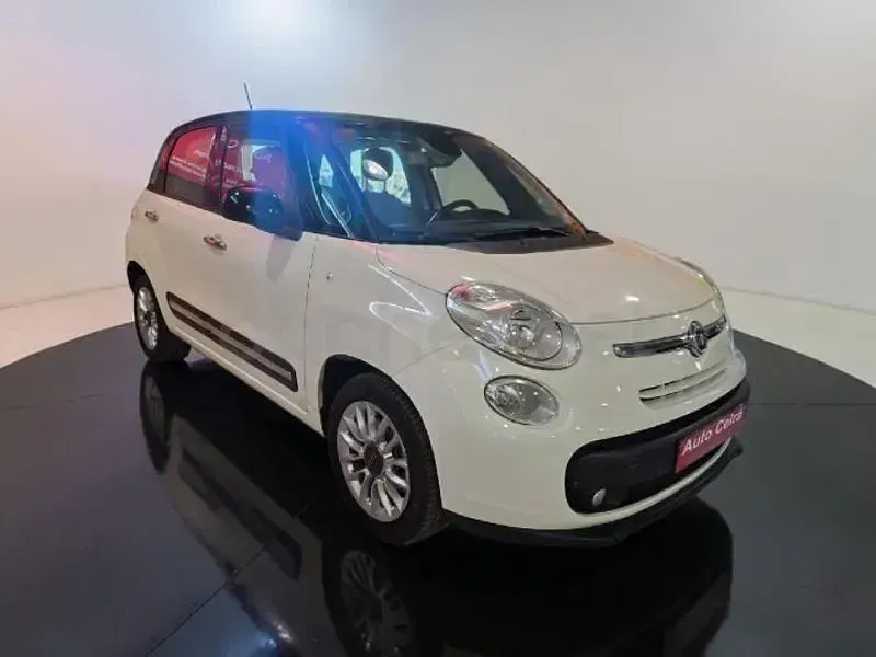 Usado Fiat 500L 85 CV (62 kW) 2014 Blanco Monovolumen