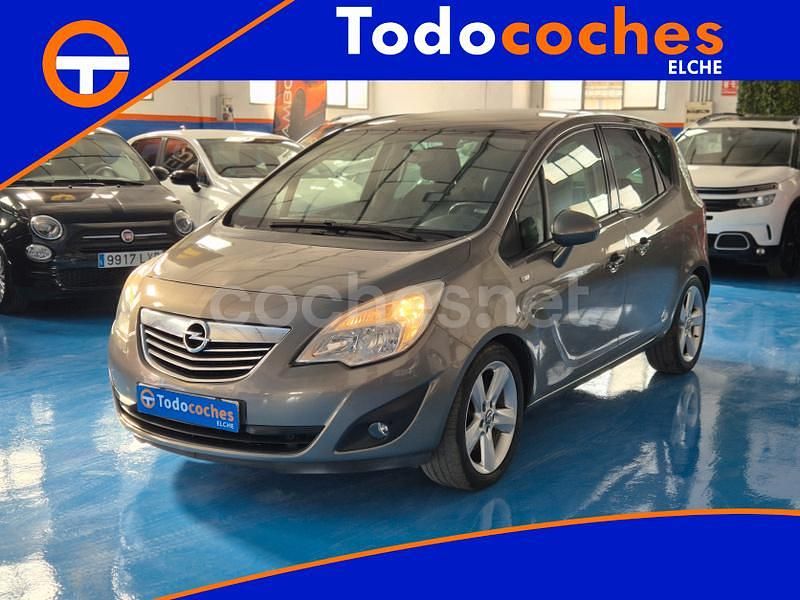 Beige Usado 2010 Opel Meriva Cosmo Monovolumen | 5999 € (Precio justo) - Imagen 1/4