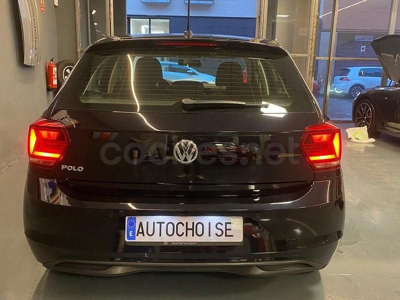 Usado VW Polo Advance 95 CV (69 kW) 2018 Negro Utilitario