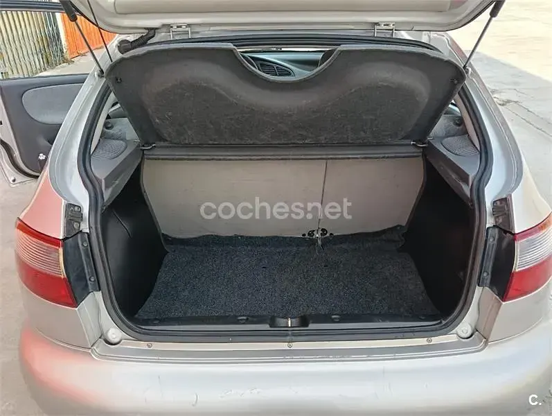 Usado Chevrolet Lanos SE 75 CV (55 kW) 1999 Gris / plata Berlina