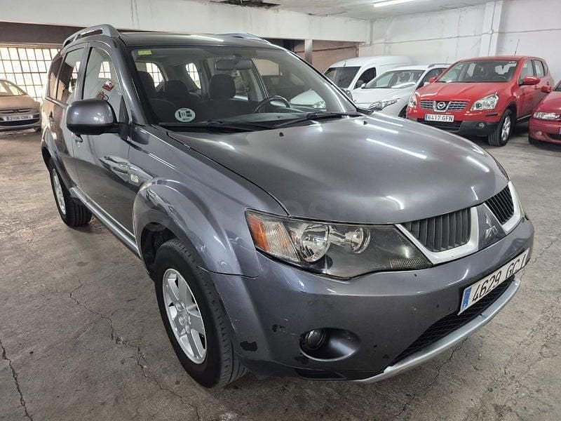 Usado Mitsubishi Outlander Intense 140 CV (102 kW) 2008 Gris / plata SUV