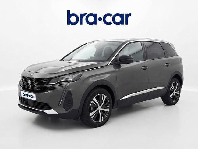 Usado Peugeot 5008 Allure 130 CV (95 kW) 2023 Gris SUV