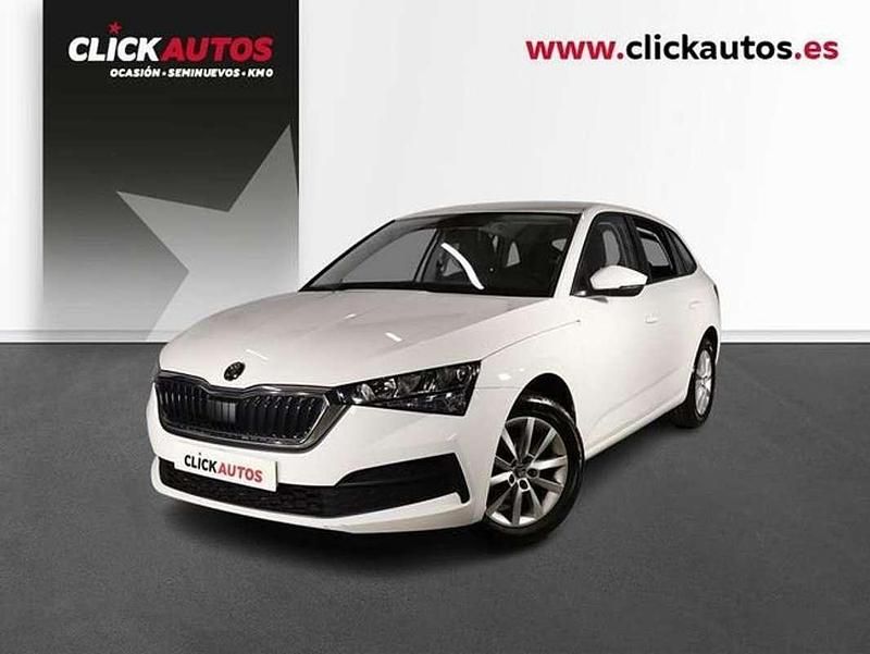 Blanco Usado 2022 Skoda Scala Active Utilitario | 10.950 € (Super precio) - Imagen 1/4