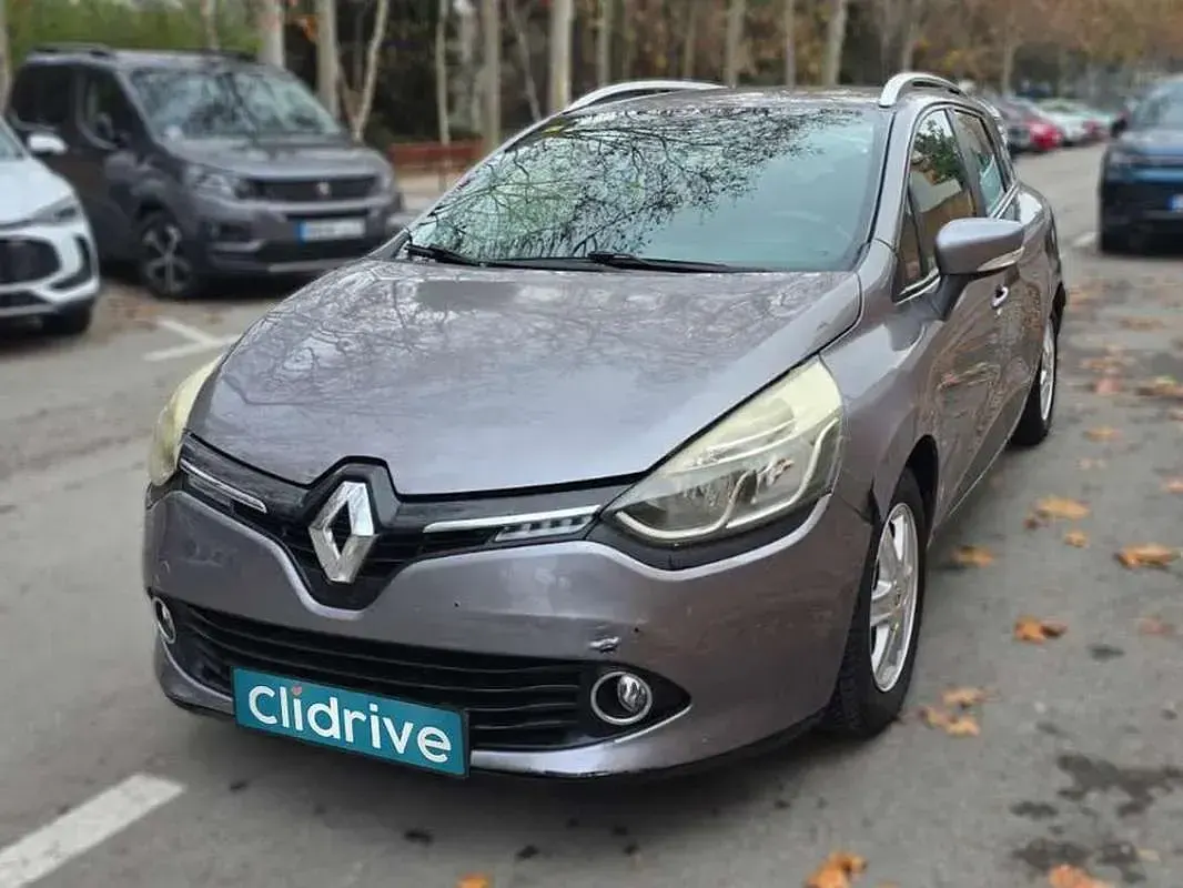 Usado Renault Clio 90 CV (66 kW) 2013 Gris Familiar