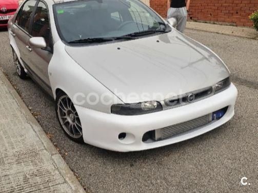 Gris / plata Usado 2001 Fiat Marea Berlina | 3700 € - Imagen 1/4
