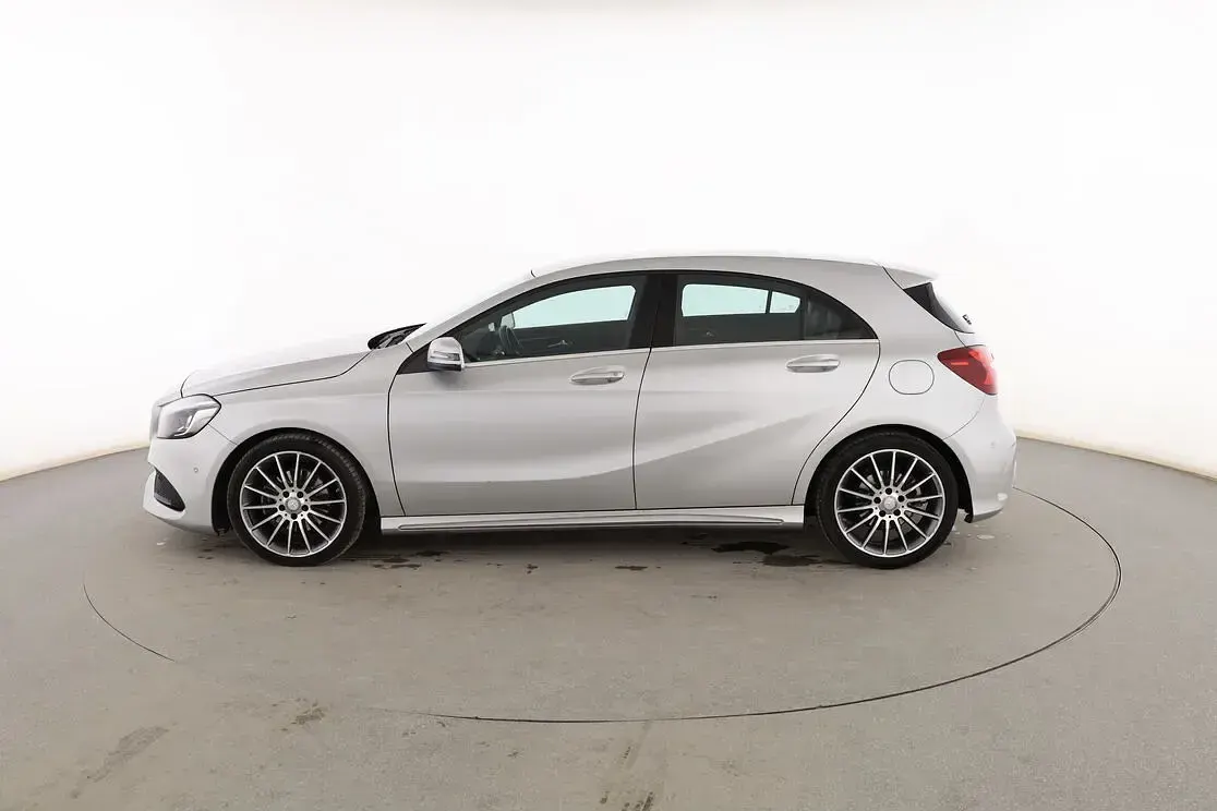Usado Mercedes A200 AMG 135 CV (99 kW) 2016 Gris Berlina