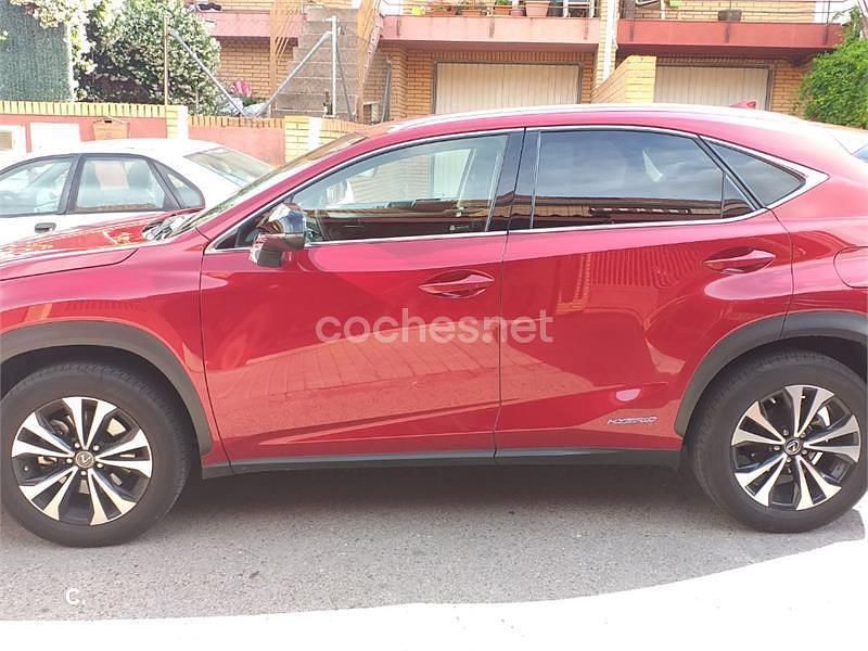 Granate Usado 2021 Lexus NX300h SUV | 40.100 € (Caro) - Imagen 1/4