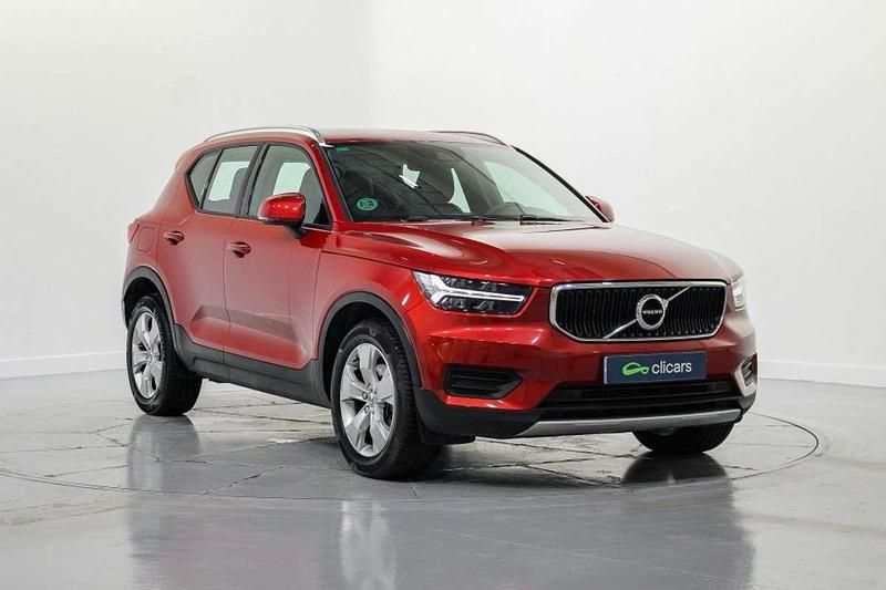 Usado Volvo XC40 Momentum 190 CV (139 kW) 2018 Rojo SUV