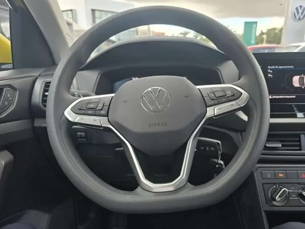 Käytetty VW T-Cross Edition 95 HP (69 kW) 2025 Keltainen Katumaasturi