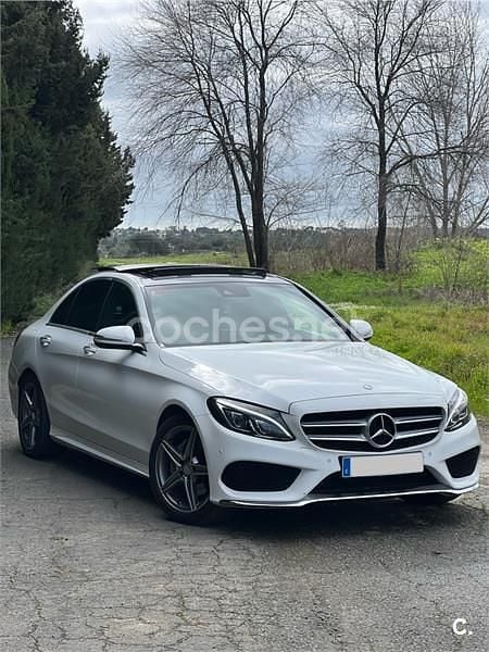 Usado Mercedes C220 AMG line 170 CV (125 kW) 2014 Blanco Berlina