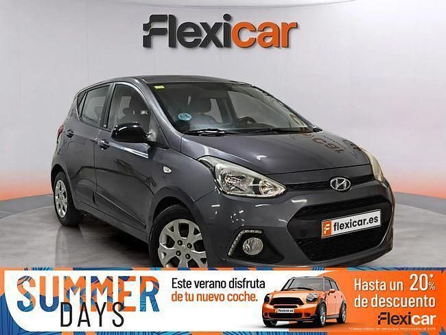 Gris Usado 2016 Hyundai i10 GO! Utilitario | 8490 € (Precio justo) - Imagen 1/4