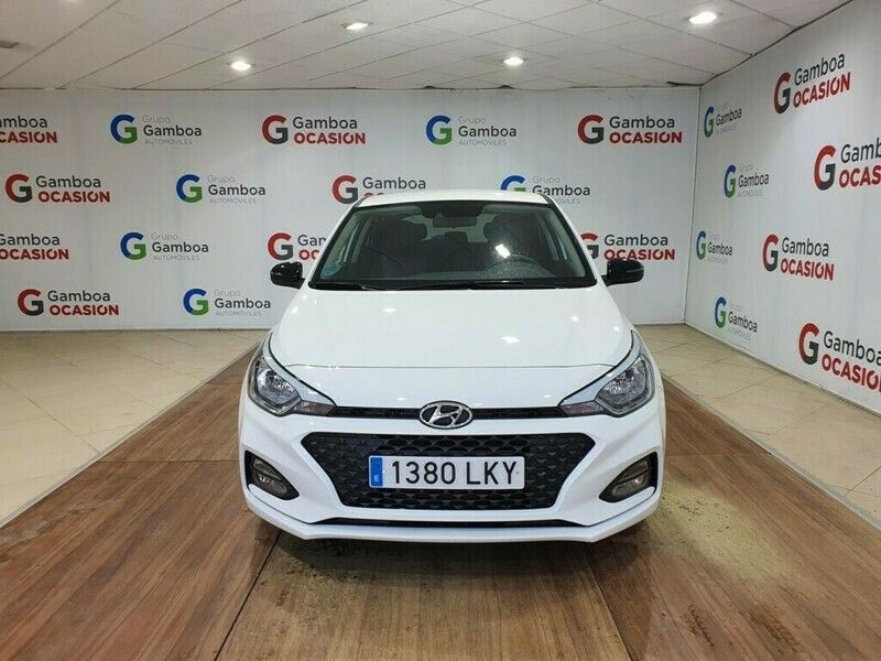 Usado Hyundai i20 84 CV (61 kW) 2020 Blanco