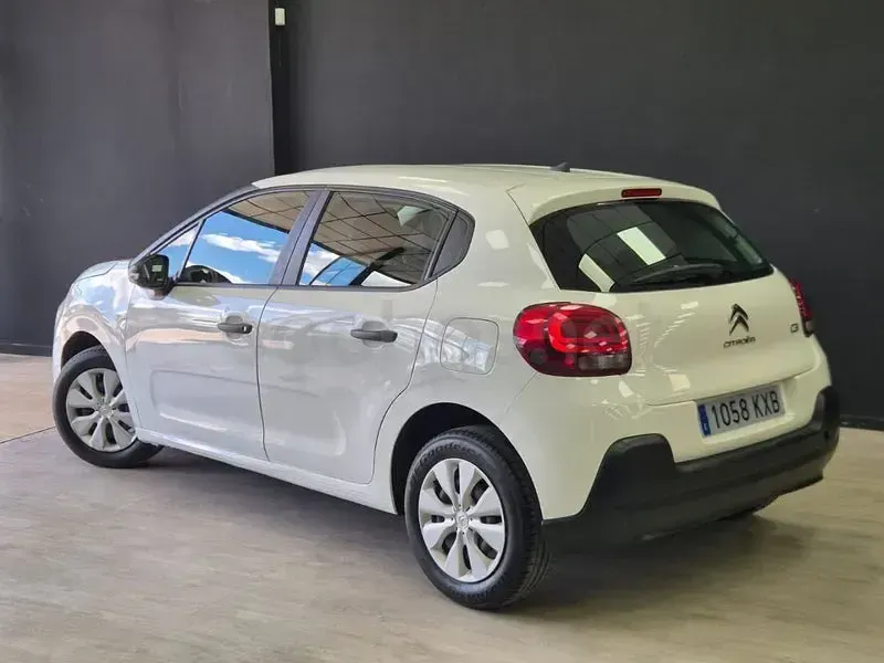 Usado Citroën C3 Live 99 CV (72 kW) 2019 Blanco Utilitario