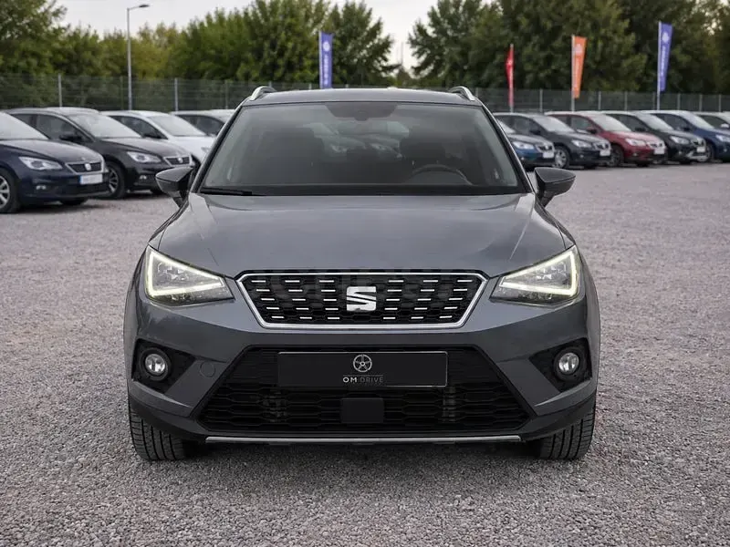 Usado Seat Arona Ecomotive 115 HP (84 kW) 2018 Cinzento SUV